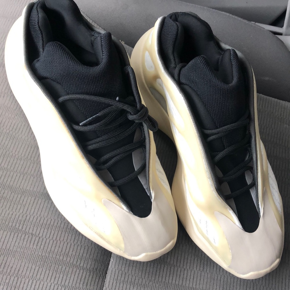 Yeezy 700